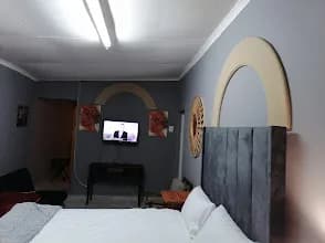 @30overnite stay in Baillie Park