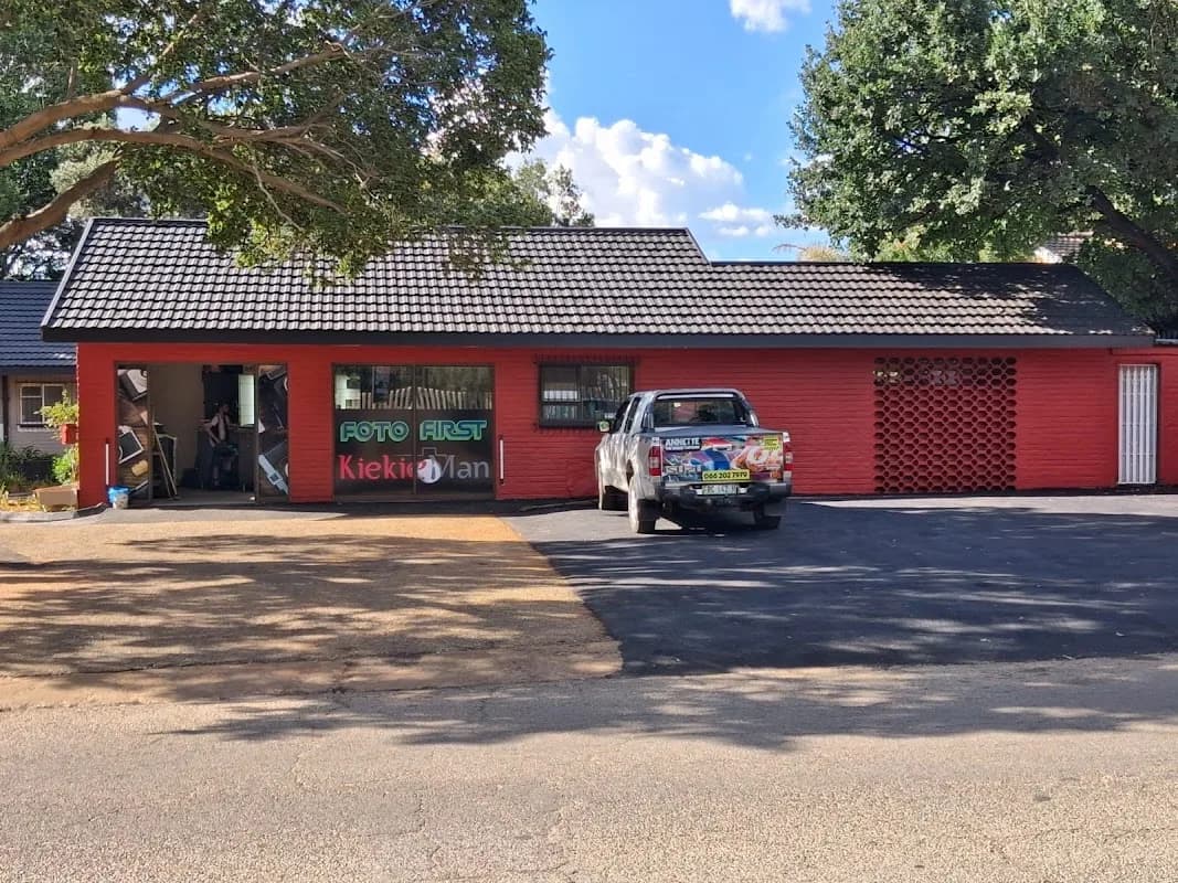 Foto First - Czanks Camera Centre t/a Kiekieman in Flamwood