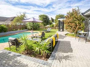 Casa iLanga Guesthouse in Somerset West CBD
