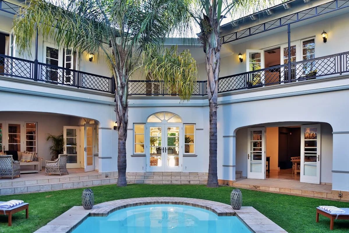 Hyde Park Retreat in Craighall