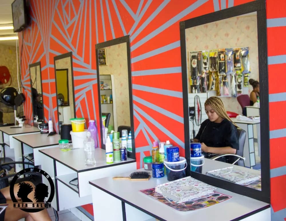 mimi's hair salon in The Moot
