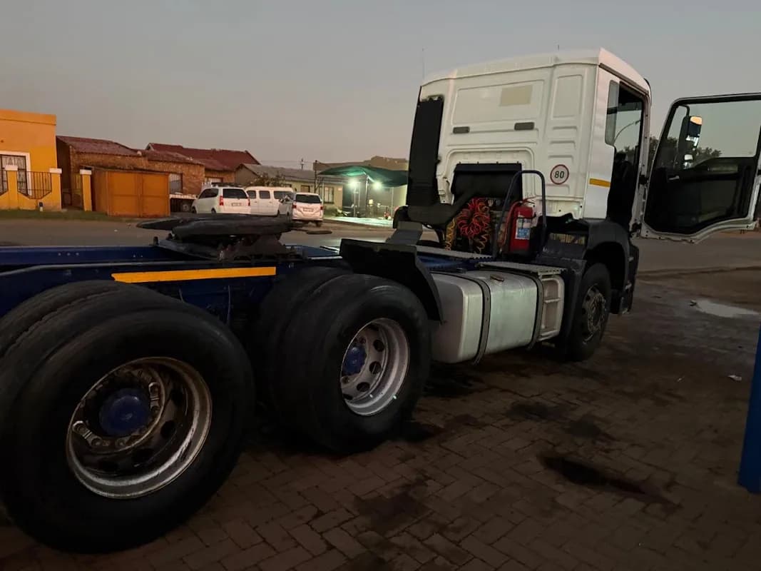MUOMBE NTAMANE MINING SOLUTIONS AND AGGREGATE EXCHANGE in Diepkloof