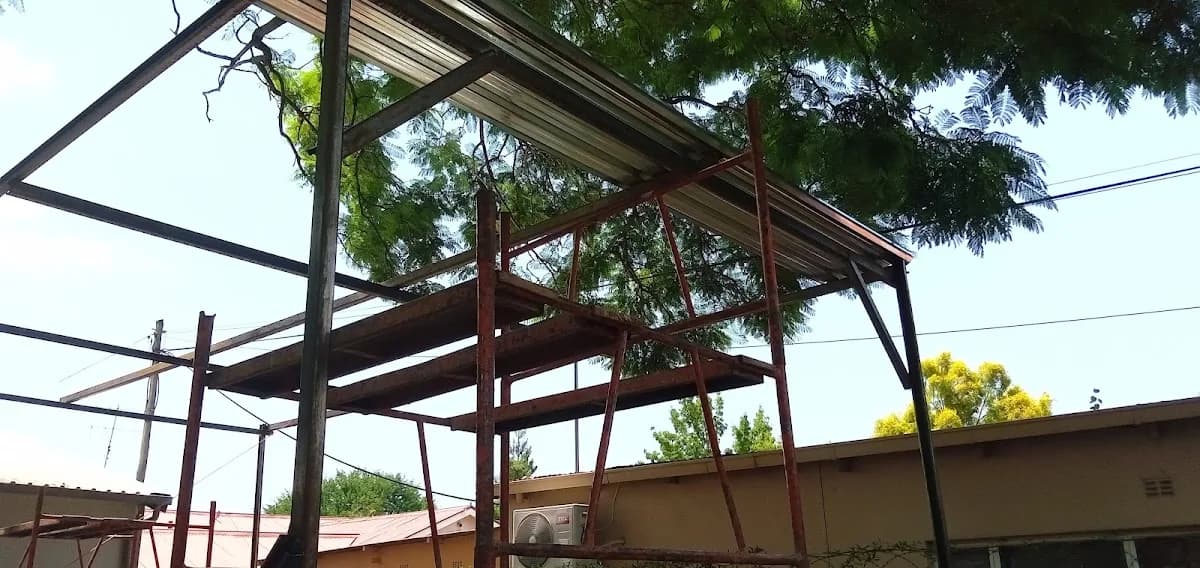 Target building contractors in Safari Extension