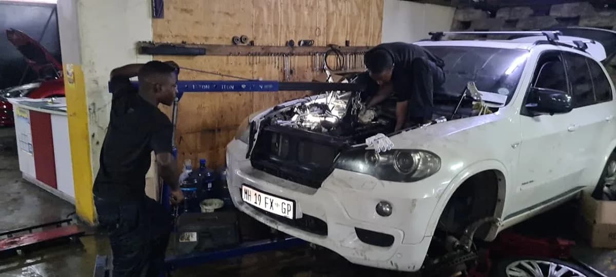 Tmns Auto Haus Professional Mechanic, Car Service Randburg, Clutch and Brakes, Auto Electrician, Panel Beating Randburg in Craighall