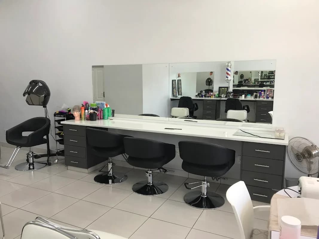 Paradise Hair and Beauty Studio in Kempton Park