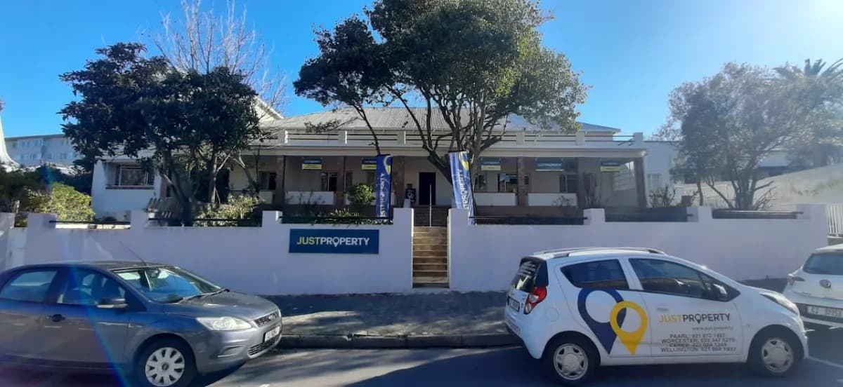 Just Property Protea (Paarl) in Paarl East