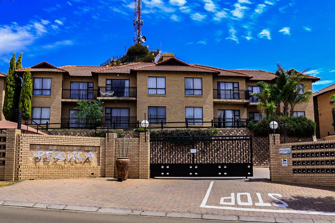 Quattro Investment Properties - Student and Private Accommodation in Langenhoven Park