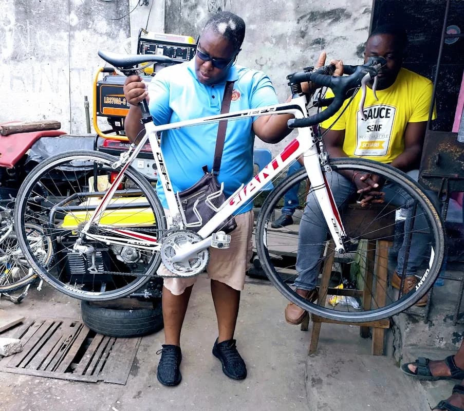 Odolowu Market Laptop Sale & Repair in Okota