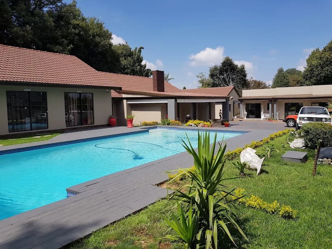 Rekky's Signature Guest House in Alexandra
