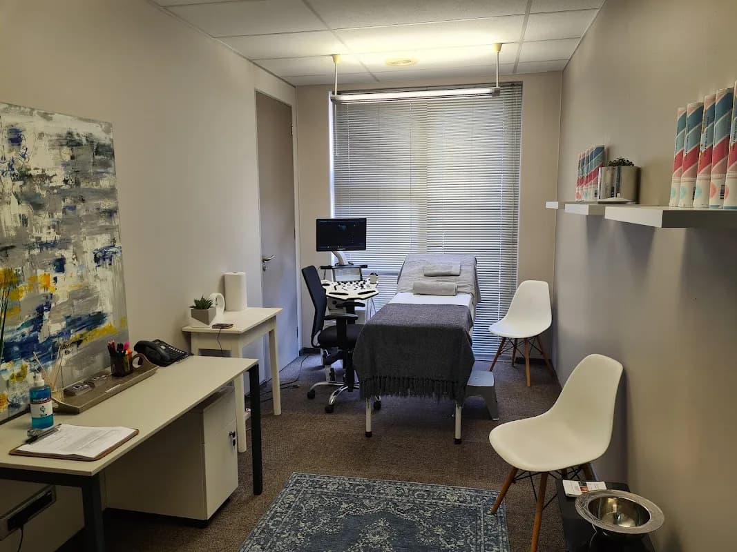 Life scan studio Roodepoort in Roodepoort CBD