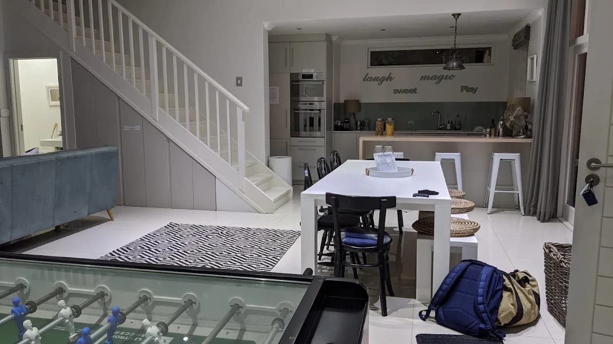 Cricklewood Place - Luxury Holiday Homes in Kenilworth