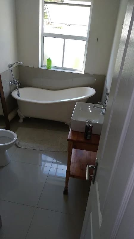 Ew plumbers in Gordon's Bay