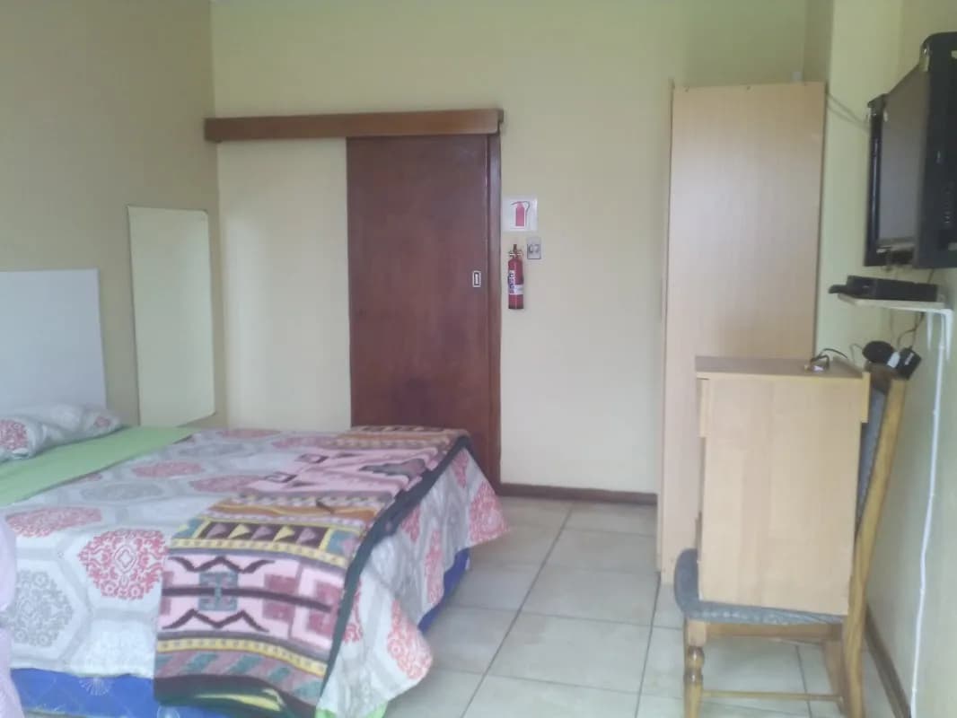 M & D Accommodation in Newton Park