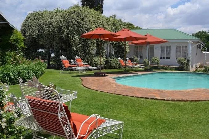 A Tapestry Garden Guest House in Baillie Park