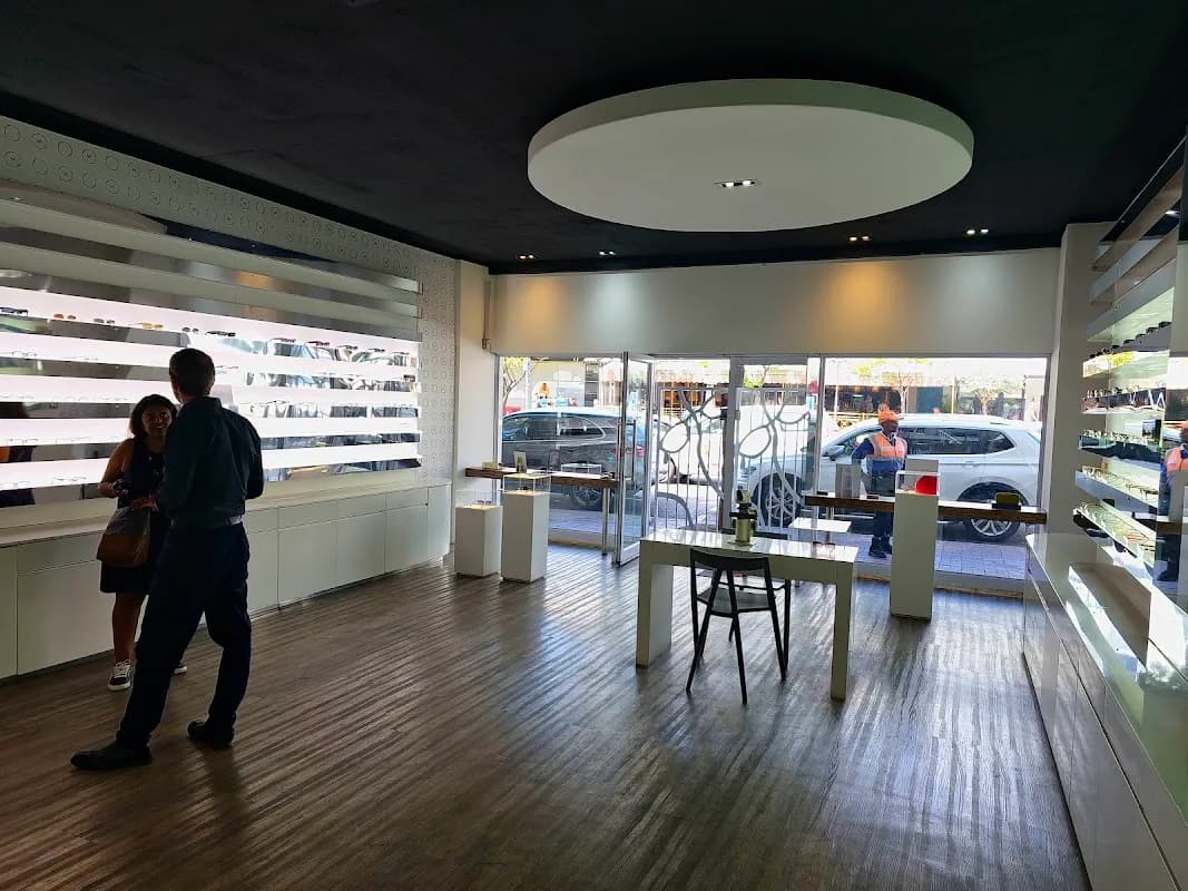 Meskin Optometrists in Camps Bay