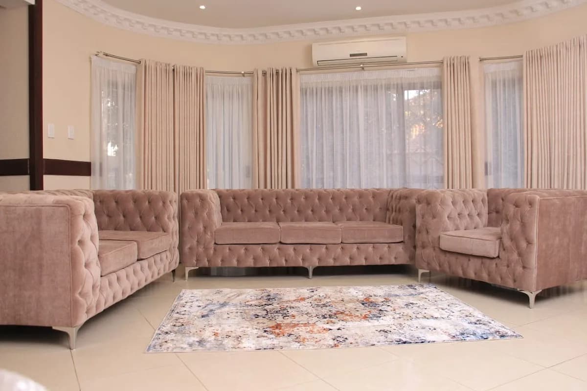 Elegant Interiors and Designs in Safari Extension