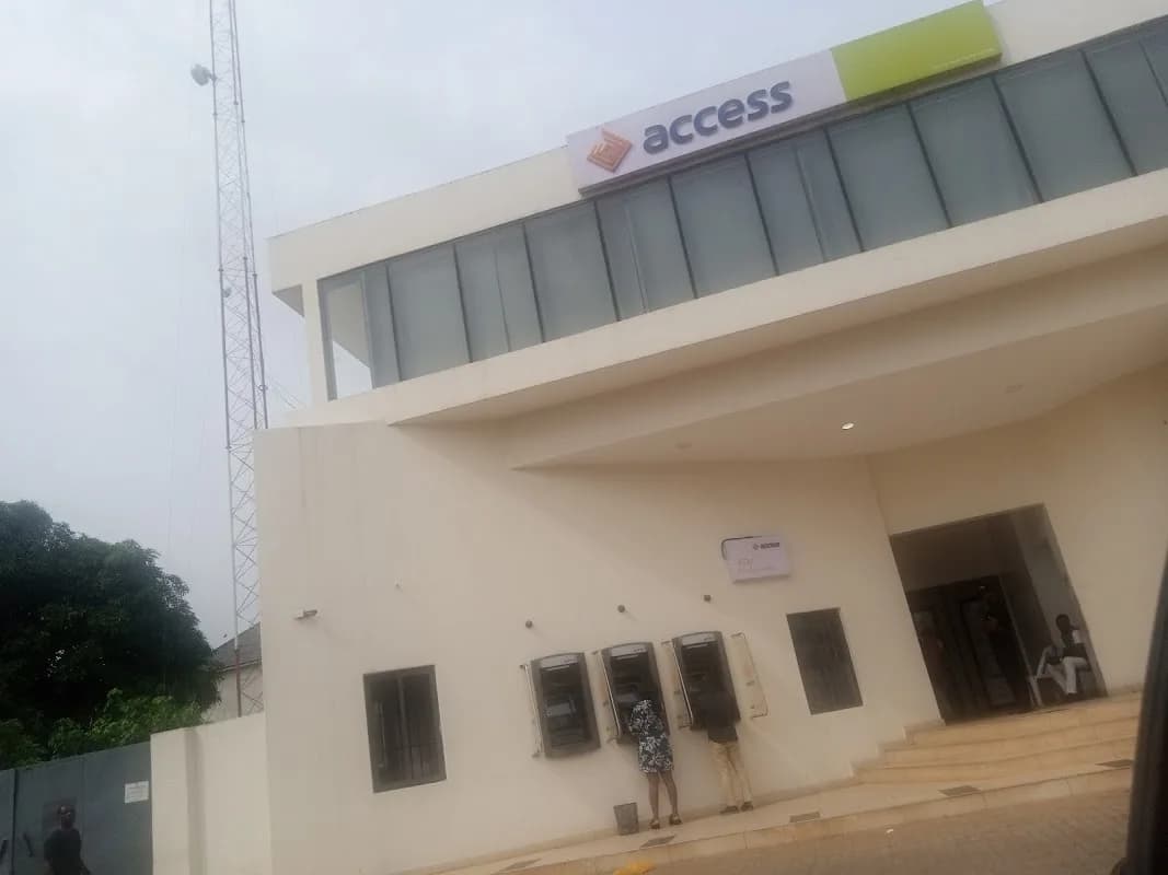 Access Bank Plc Okpanam Road Branch in Okpanam Road