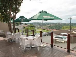 Hotel Savera in Chatsworth