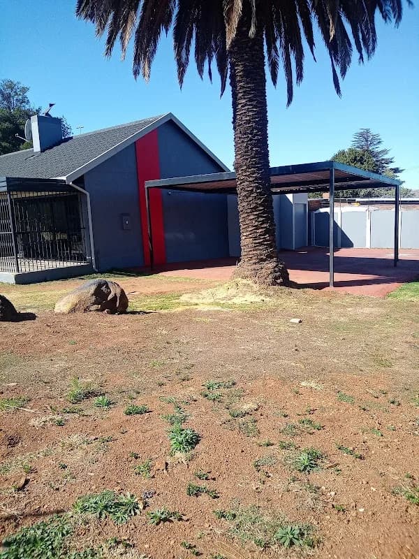 Lloyd Guest House in Alberton