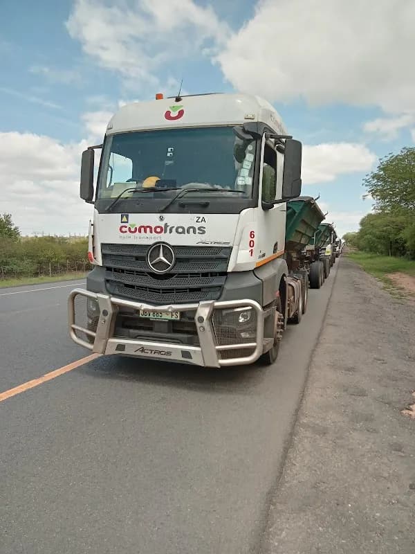 Comotrans Bulk Transport in Arboretum