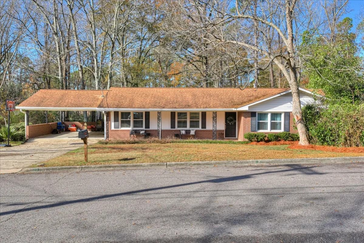 Rosco Real Estate : Betsey Davis in North Augusta / Aiken SC