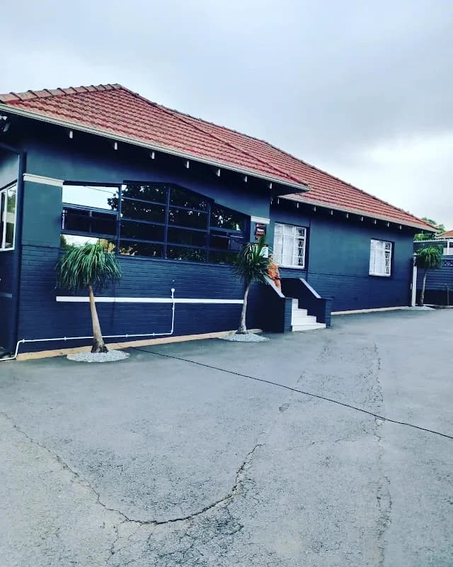 Mino Guest House in Scottsville