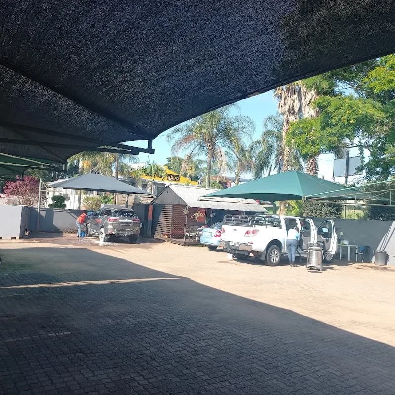 Happy Hippo Carwash & Laundry in White River