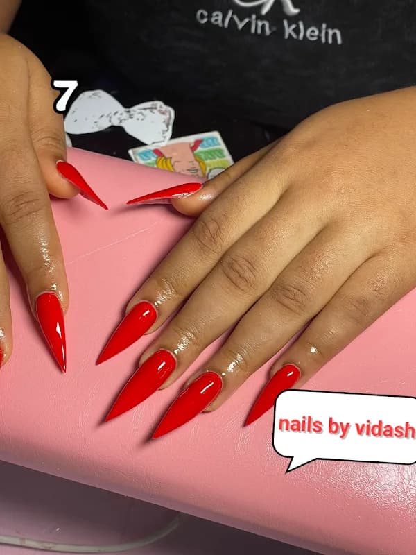 Vida’s Nail Palour in Silverton