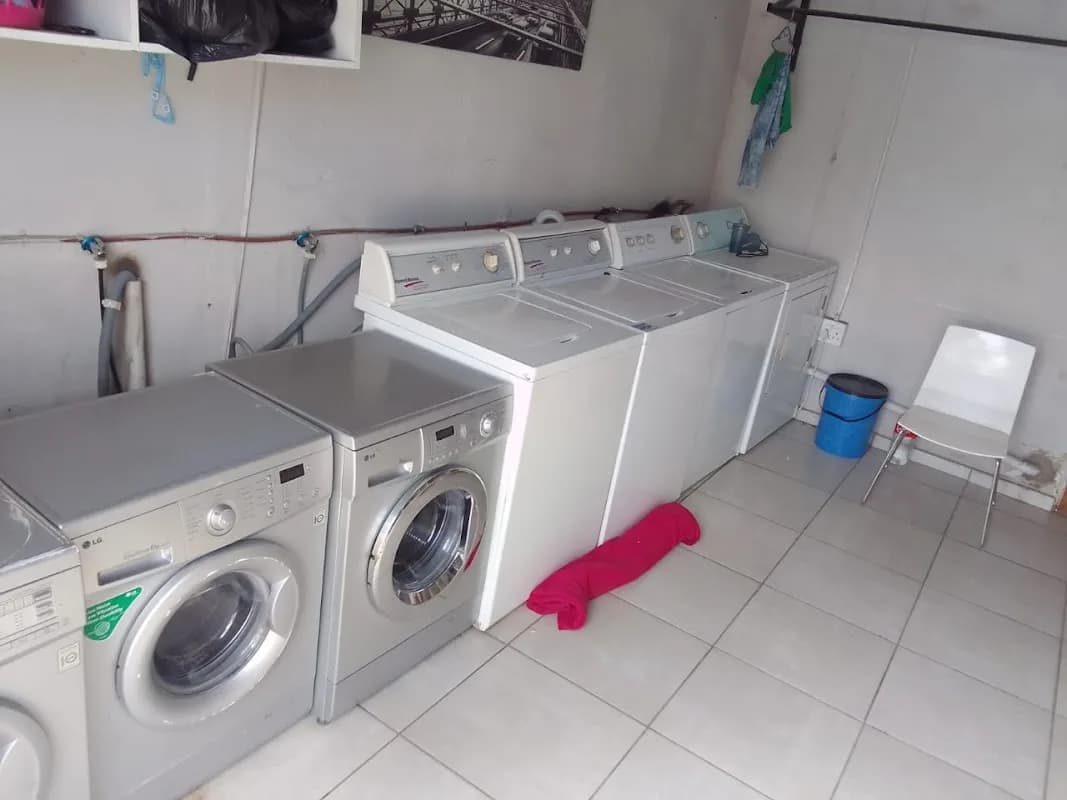 Mpondweni Laundry in Alexandra