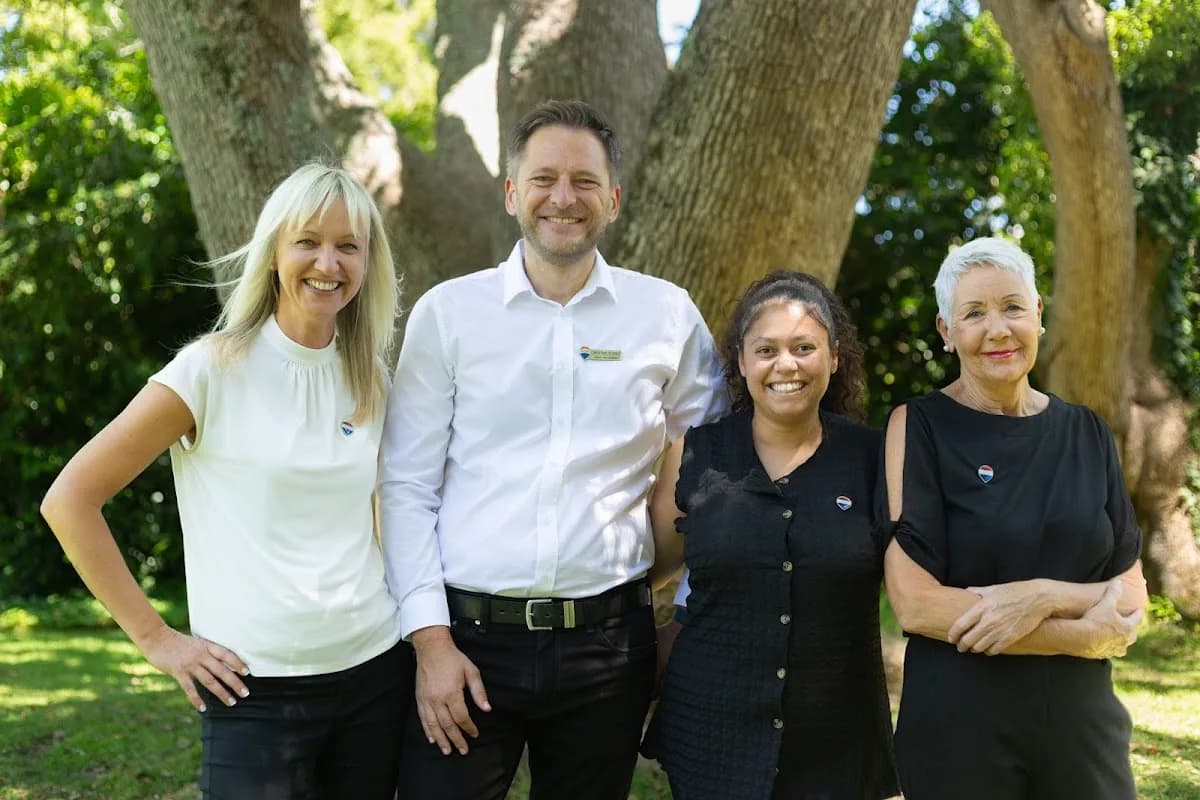 Team Connect RE/MAX Helderberg Real Estate Sales, Rentals and Valuations in Somerset West CBD