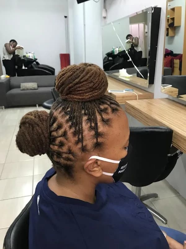 Leeroy's Dreadlocks Clinic in Arcadia