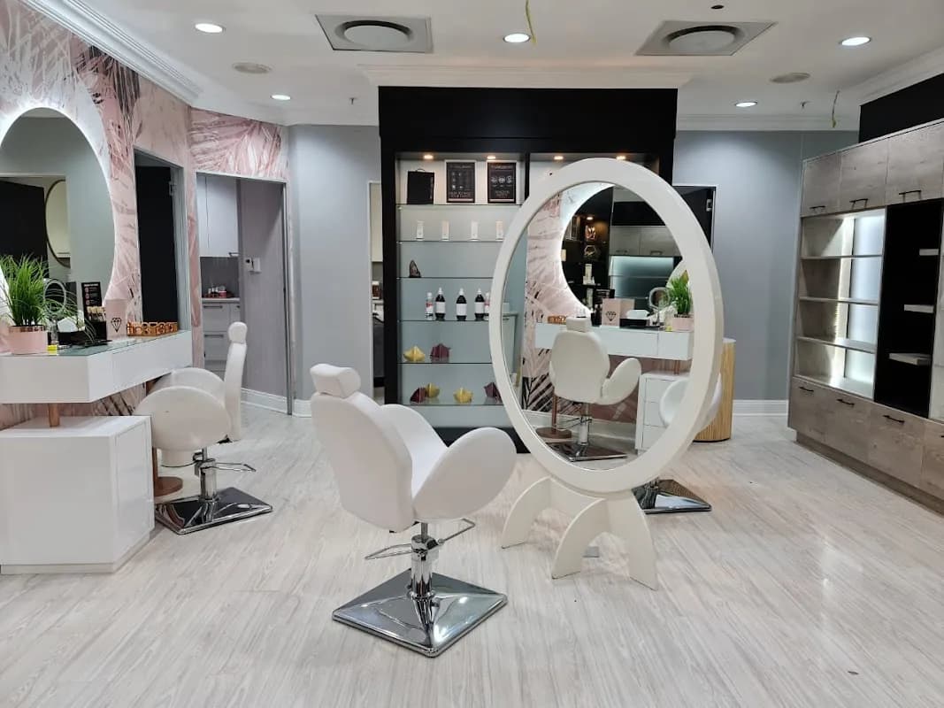 UniQ Brows,Skin & Aesthetics Sandton City in Sandton