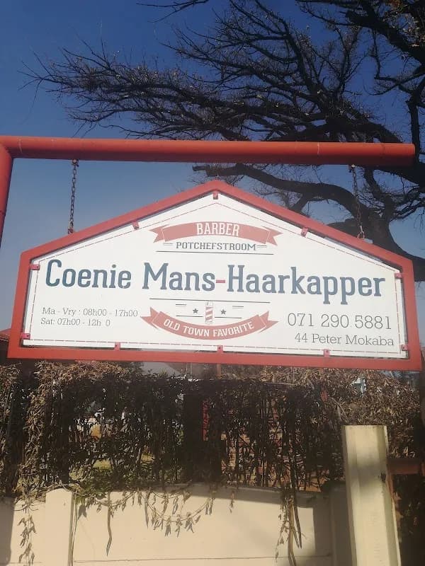 Coenie Mans Haarkapper in NWU Campus