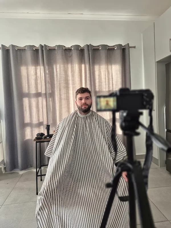 Levels Mobile Barber in Die Boord