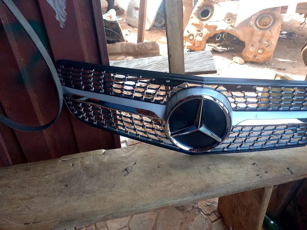 Abuchi mercedes benz spare parts in Garki Area 3
