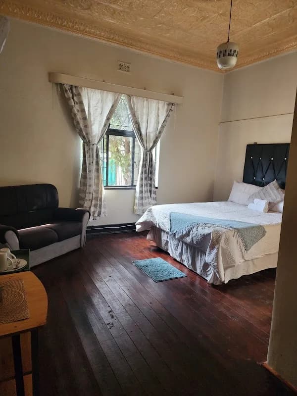 LuDave Guest House in Springs