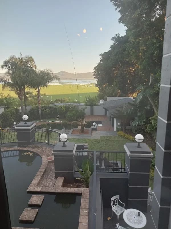 Yacht View Lodge in Broederstroom