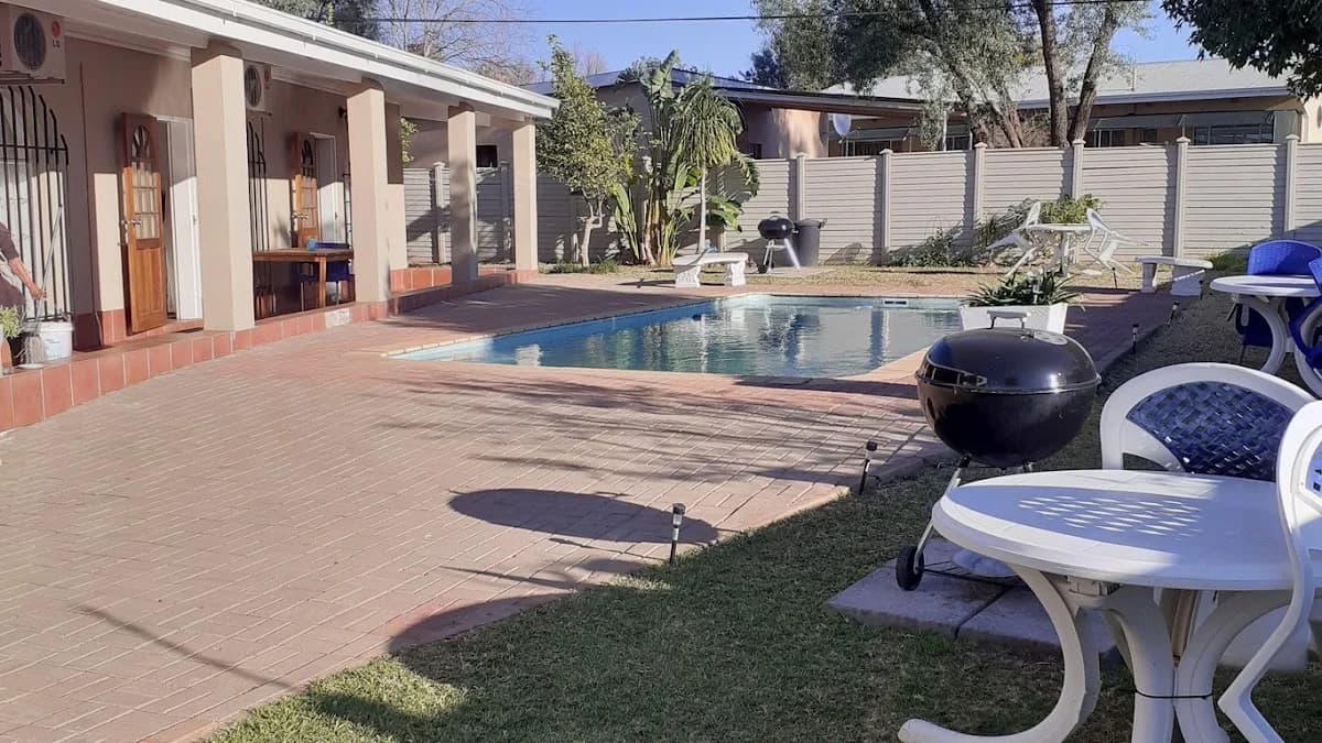 Silver Bull Bed & Breakfast Accommodations in Upington CBD