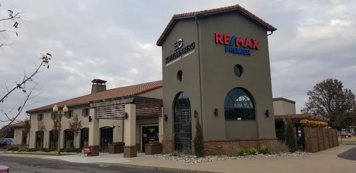 Christy Friesen/Trusted Advisor Team at RE/MAX Premier in Spirit / Cessna Aerospace