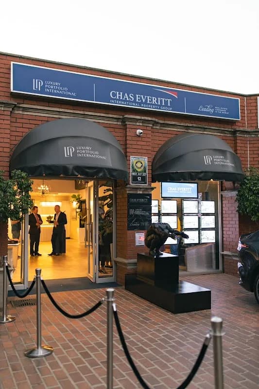 Chas Everitt Lexi & Amanda Sandton Estate Agents in Dunkeld