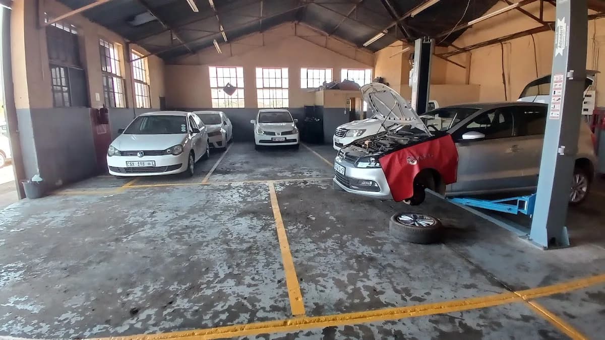 TKS MOTOR REPAIR CENTER (RMI 5 STAR ACCREDITED WORKSHOP) in Mokopane CBD