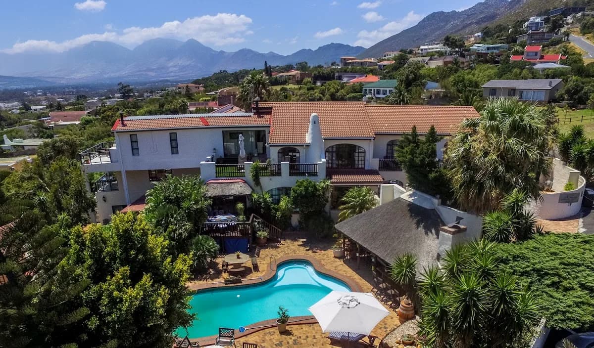 Gordons Bay Guest House in Gordon's Bay
