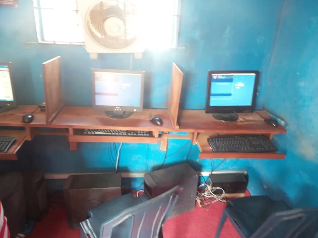 Joe - Computer World in Ipaja