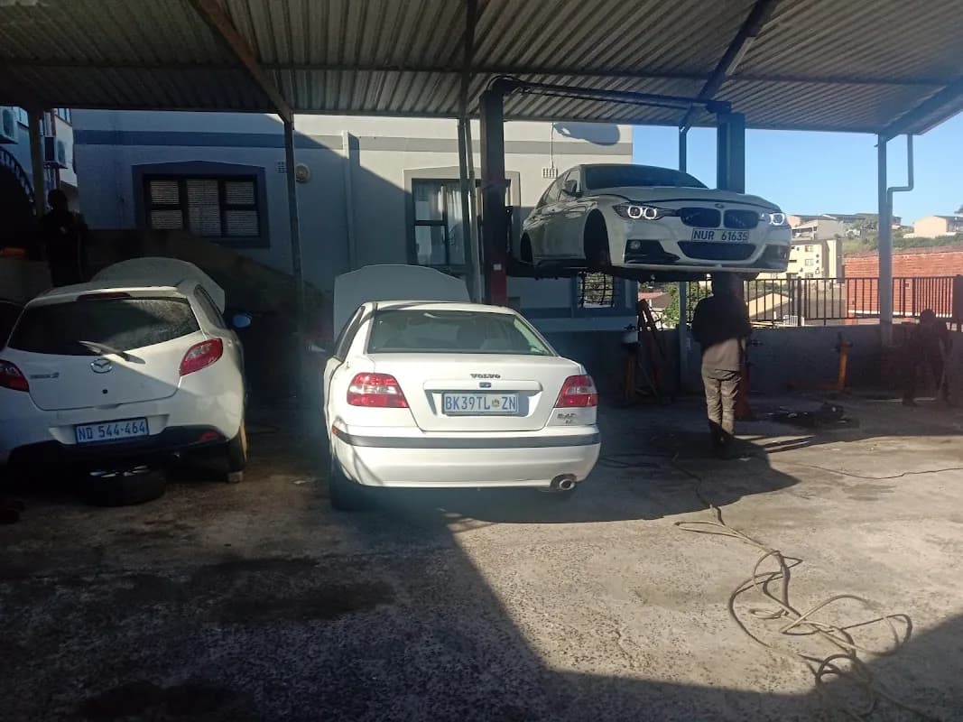 Vees Auto Works in Phoenix