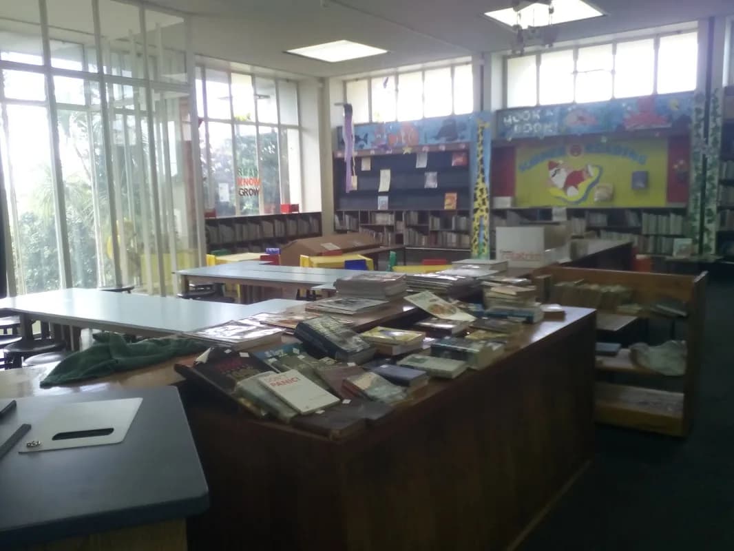 Newton Park Library (Biblioteek) in Newton Park
