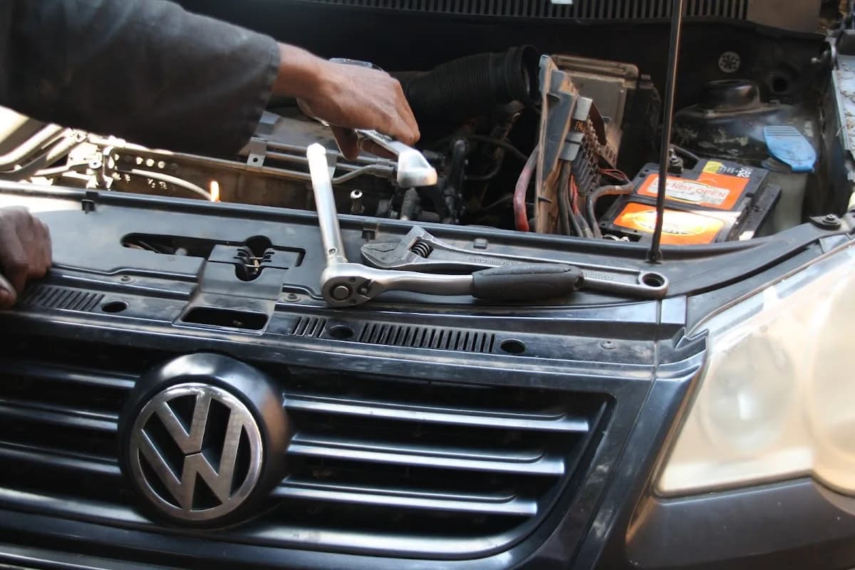 The Mechanics Garage: Mobile Mechanic in Hyde Park