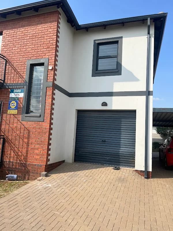 Lesedi Medical Centre (Royal Cradle) in Krugersdorp CBD