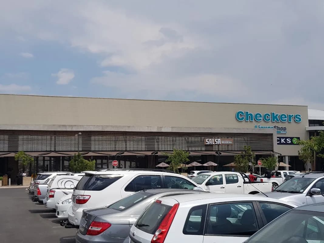 Kyalami Corner Shopping Centre in Kyalami