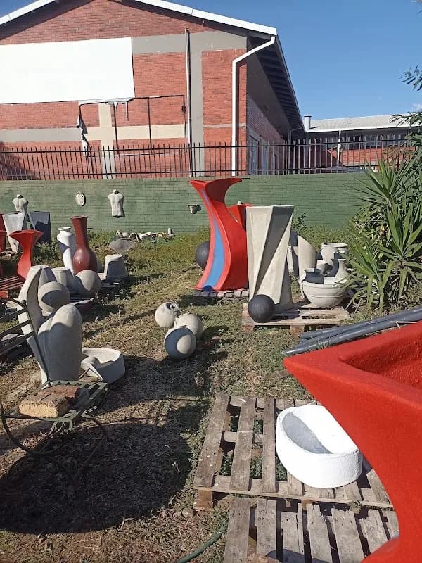 Pots And Plants in The Moot