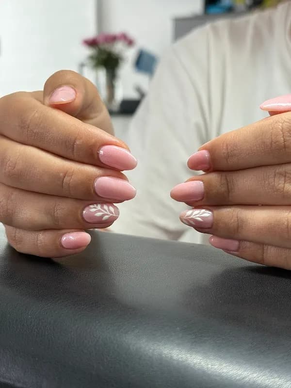 Rovel Beauty Studio in Garsfontein